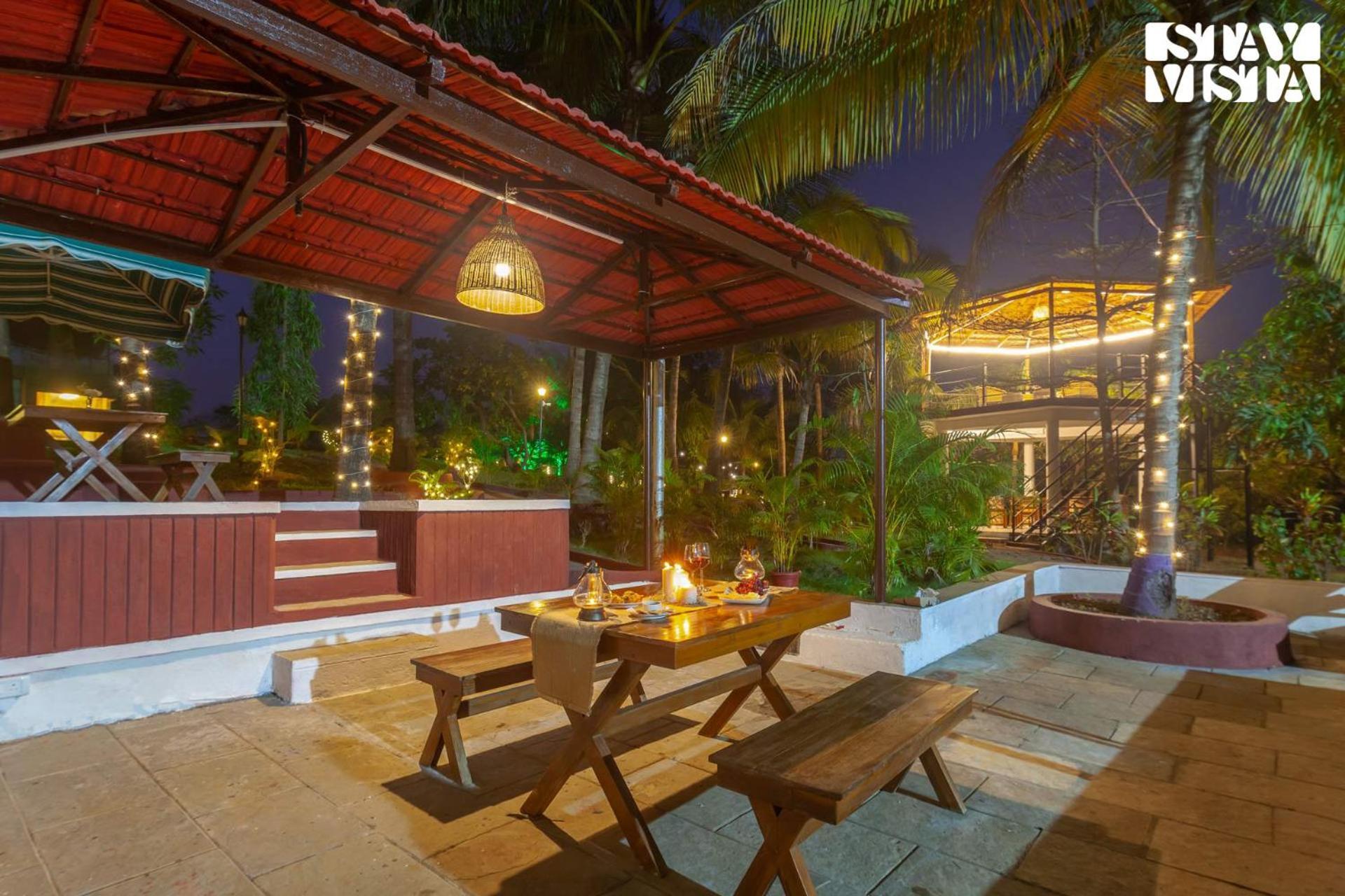 Stayvista'S Firefly Mountain Retreat - Villa With Private Pool, Gazebo & Terrace Карджат Екстер'єр фото